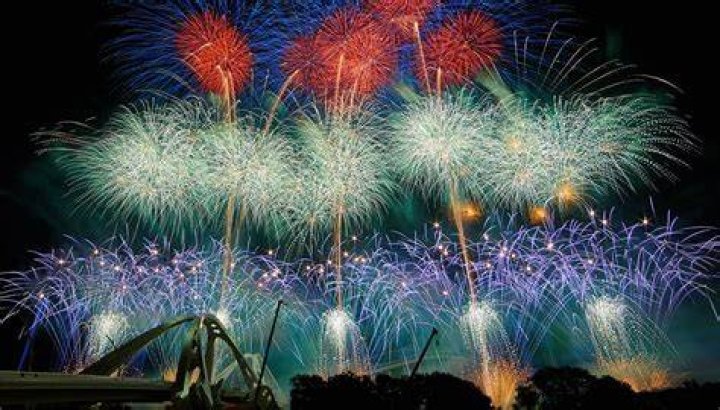 豊田おいでんまつりの花火イメージ